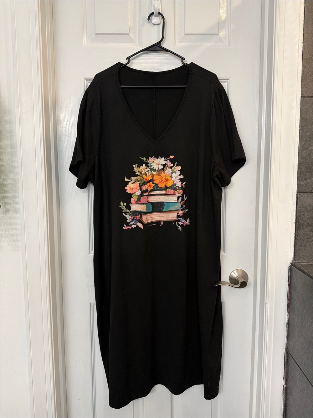 SHEIN Black Maxi Dress with Floral Book Stack Print